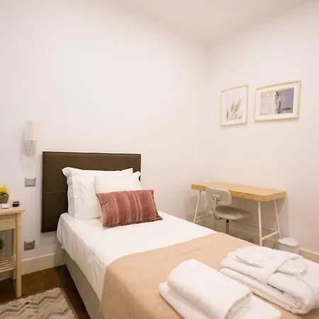 Accommodatie bij particulieren Rua Luciano Cordeiro Bhuiyan Family Host Lissabon