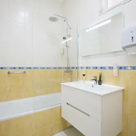 Rua Luciano Cordeiro Bhuiyan Family Host Lisbon