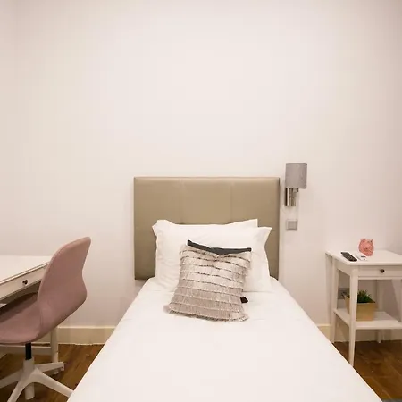 Rua Luciano Cordeiro Bhuiyan Family Host Quarto em Acomodações Particulares *