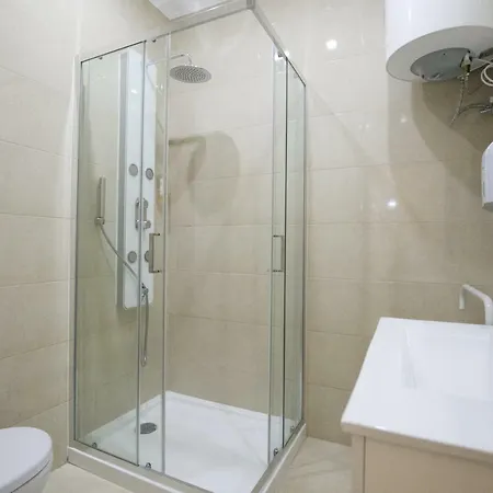 Rua Luciano Cordeiro Bhuiyan Family Host Quarto em Acomodações Particulares *