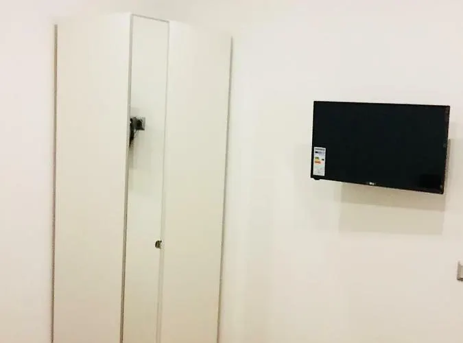 Quarto em Acomodações Particulares Rua Luciano Cordeiro Bhuiyan Family Host
